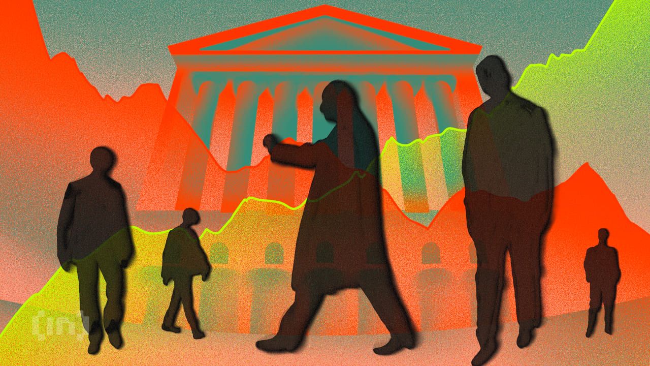 Trump’s China Tariff Triggers Crypto Crash, But For How Long?